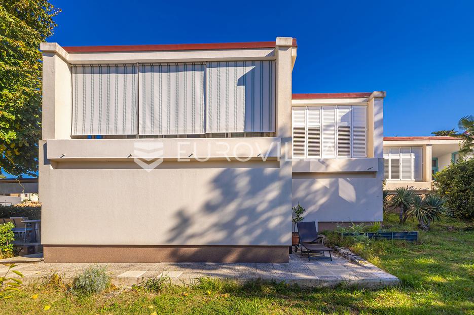 Haus Zu verkaufen -  Omišalj