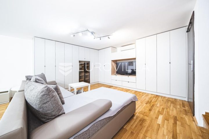 Apartmán na prodej 85 m² – Donji Grad