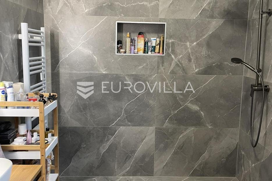 Haus Zu verkaufen - Varaždinska Gornji Kneginec