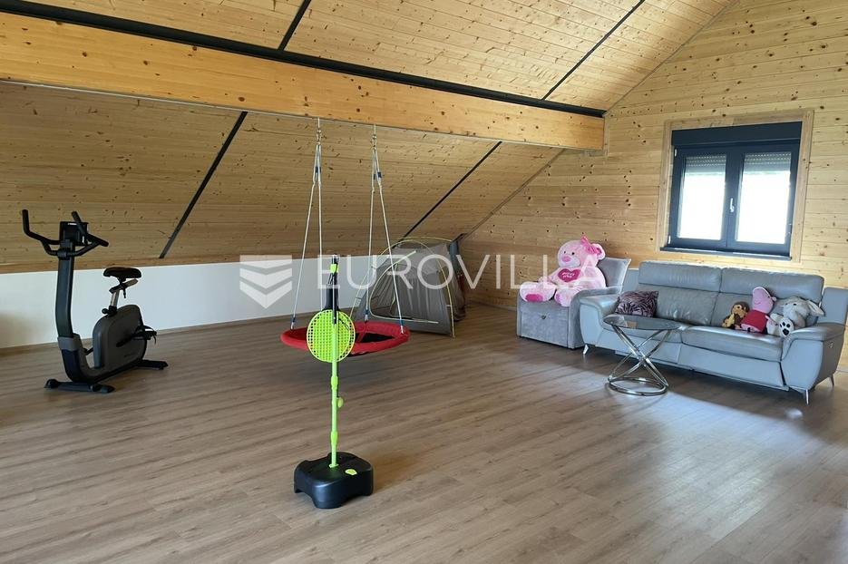 Haus Zu verkaufen - Varaždinska Gornji Kneginec