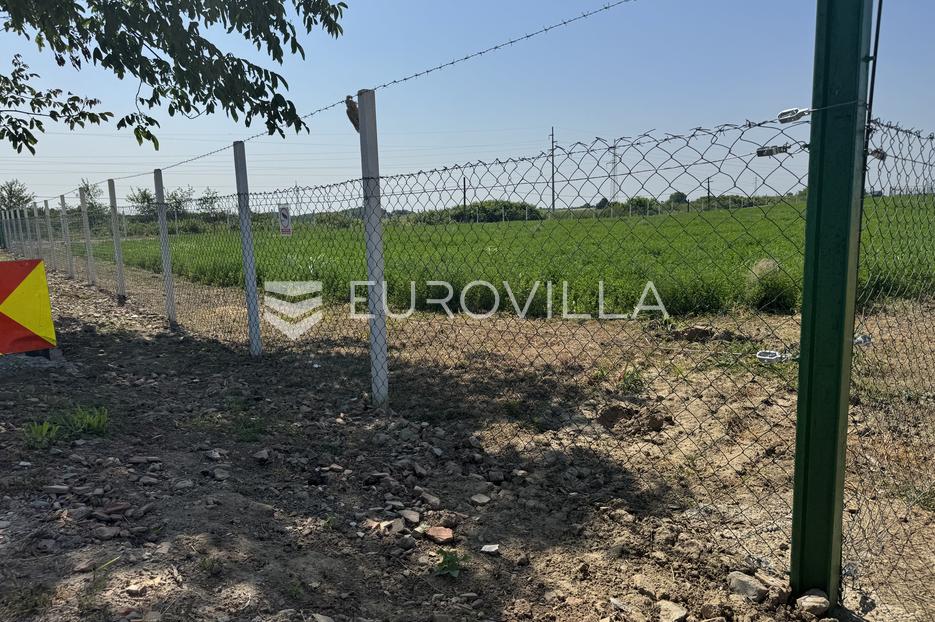 Zemljište Na prodaju -  Đakovo