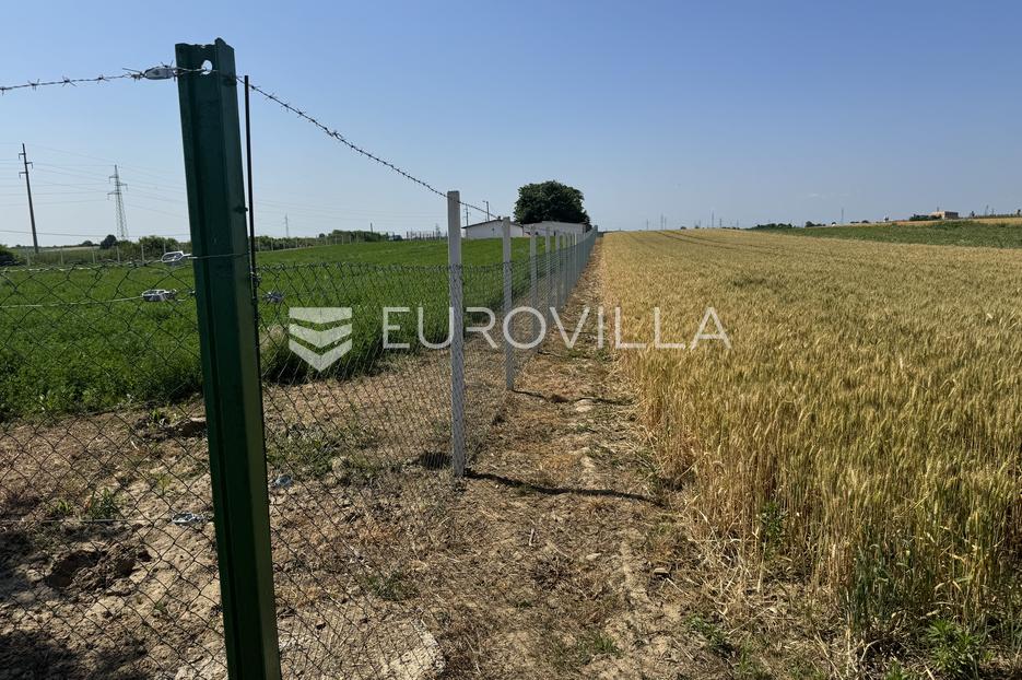 Zemljište Na prodaju -  Đakovo