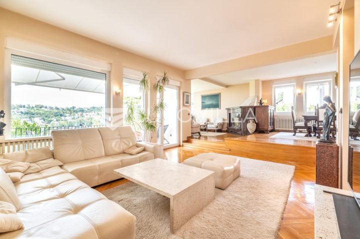 Haus zu verkaufen 392 m² – Mirogoj