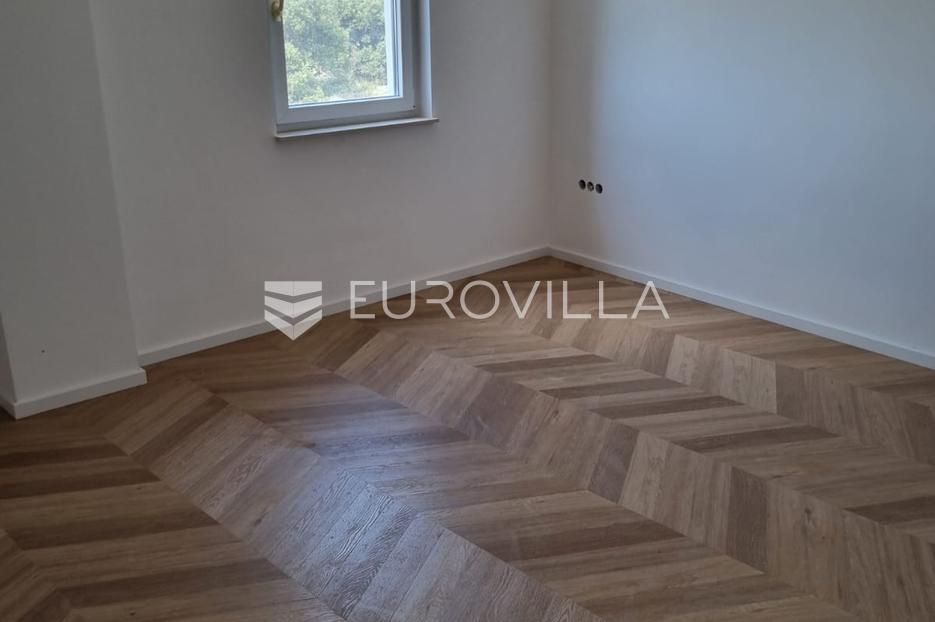 Apartmán Na predaj -  Kolan
