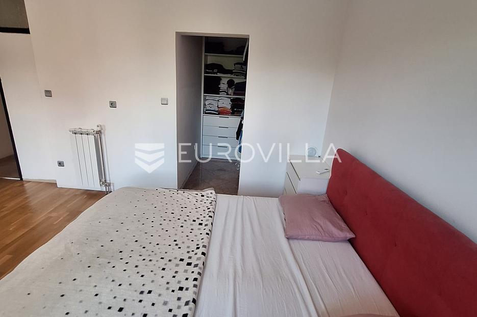 Casa In vendita - Karlovačka Karlovac