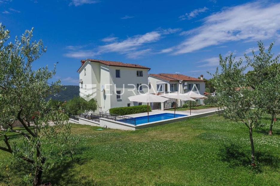 Kuća Na prodaju -  Raša