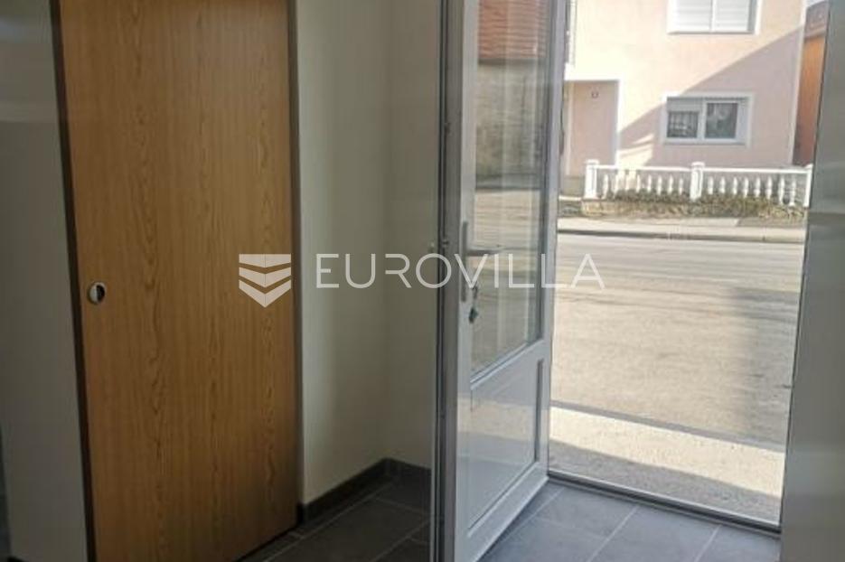 Komerční Na prodej -  Ljubešćica