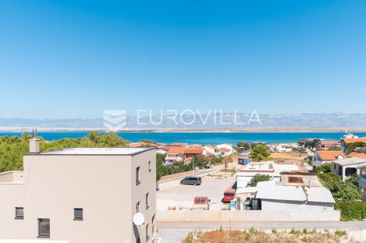Apartmán na prodej 104 m² – Vir