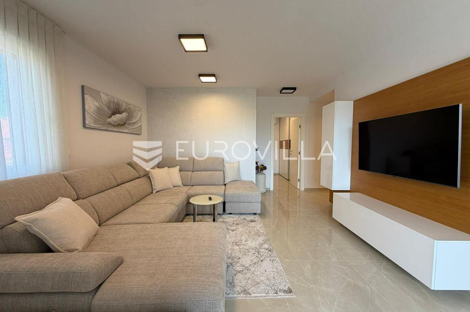 Appartamento In vendita - Poreč - foto 1/14