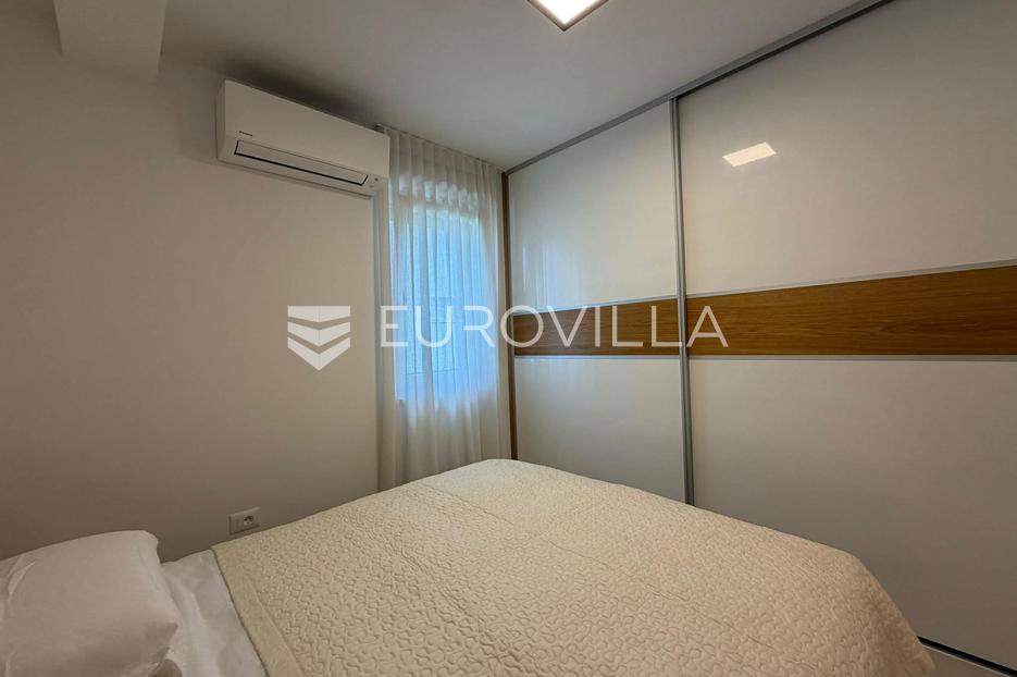 Appartamento In vendita -  Poreč
