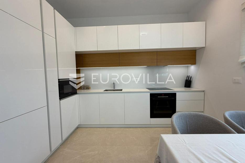 Appartamento In vendita -  Poreč