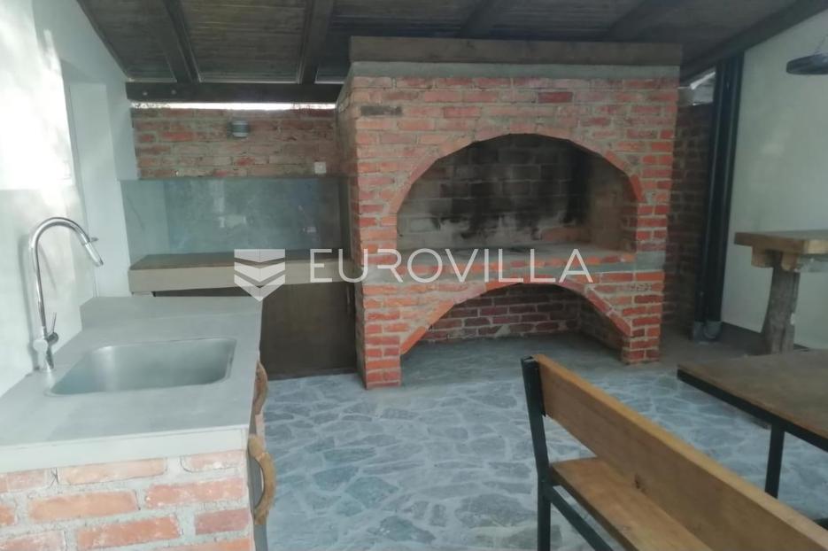 Hotel Na prodaju -  Karlovac