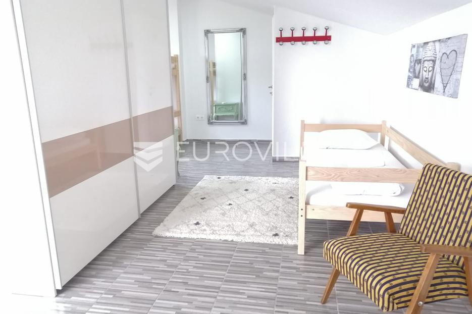 Hotel Na prodaju -  Karlovac