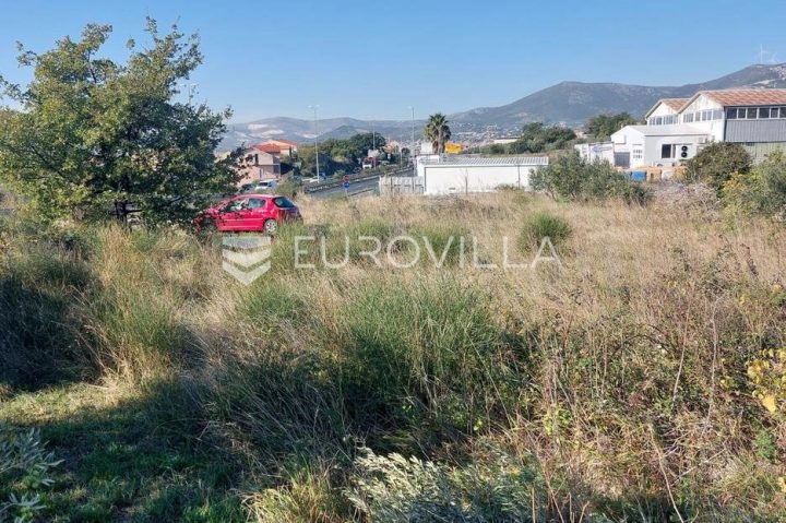 Land for sale 2200 m² – Kaštel Lukšić