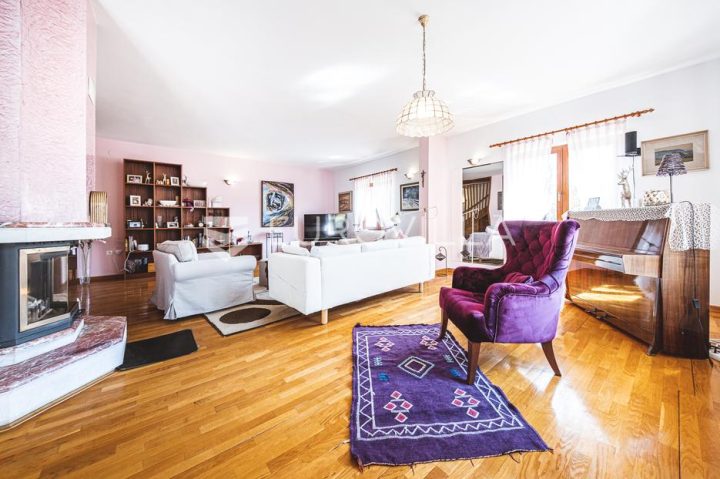 Dom na predaj 450 m² – Gornja Dubrava