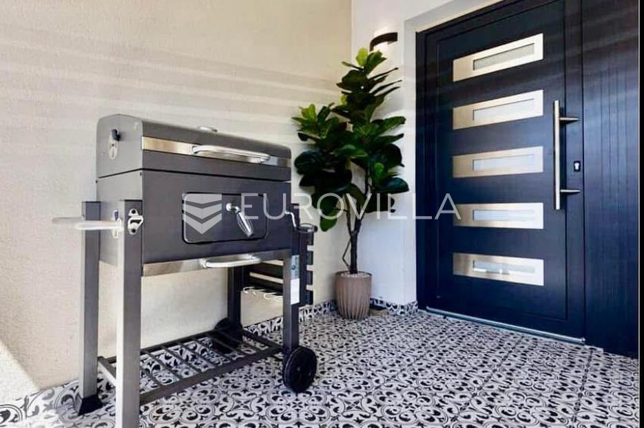 Appartamento In vendita -  Split - Okolica