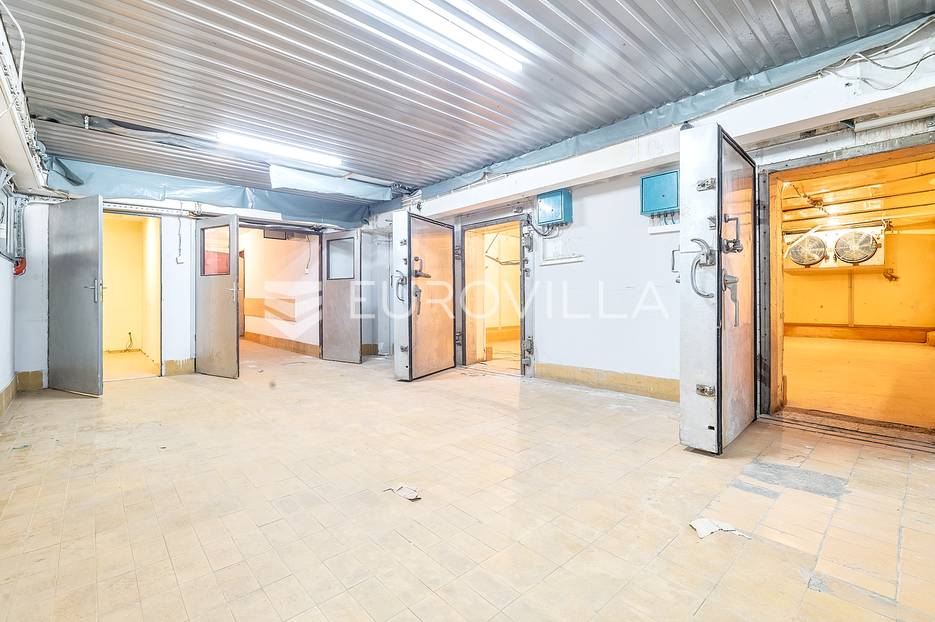Lokal użytkowy Na sprzedaż -  Donja Dubrava