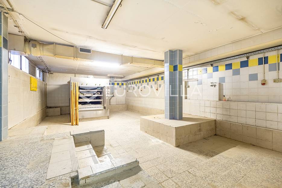 Lokal użytkowy Na sprzedaż -  Donja Dubrava