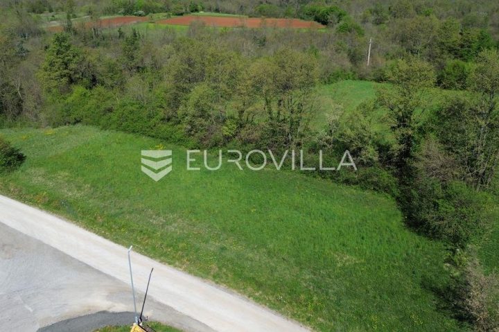 Działka na sprzedaż 1252 m² – Žminj