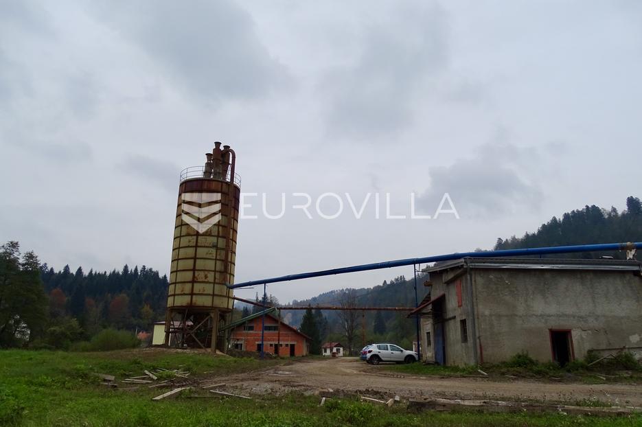 Commerciale In vendita -  Brod Moravice