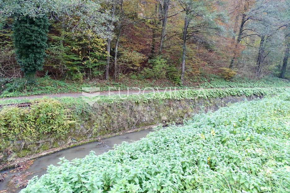 Commerciale In vendita -  Brod Moravice