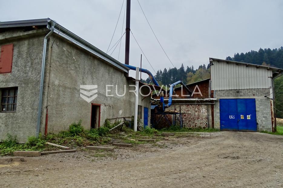 Commerciale In vendita -  Brod Moravice