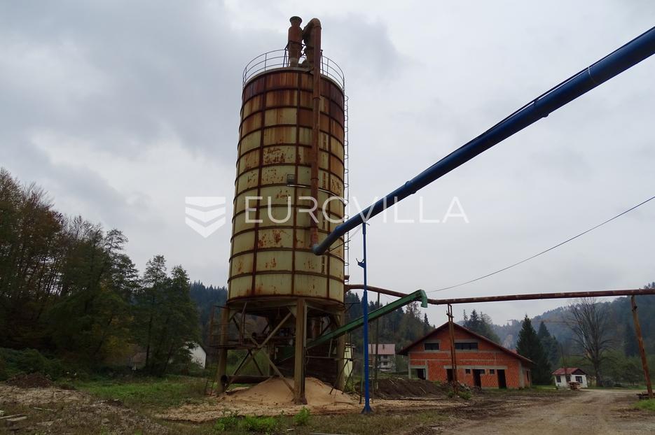 Commerciale In vendita -  Brod Moravice