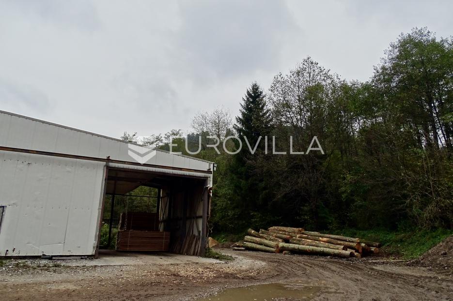 Commerciale In vendita -  Brod Moravice
