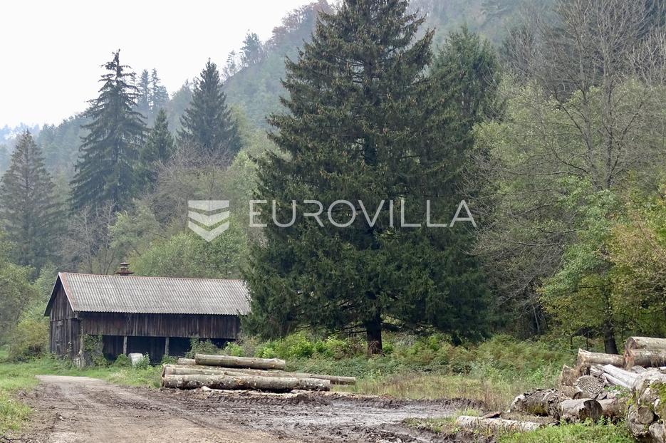 Commerciale In vendita -  Brod Moravice
