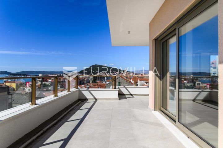 Flat For sale Lučac