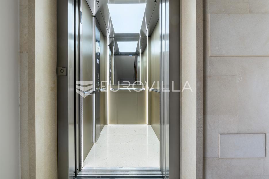 Apartment Zu verkaufen -  Split