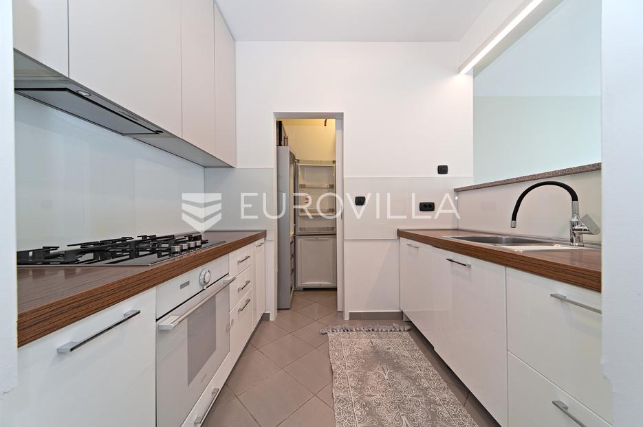 Apartmán Na prodej -  Osijek