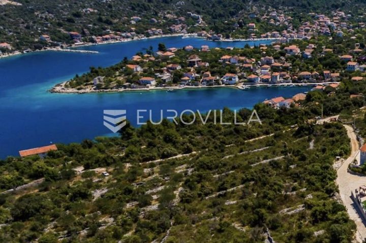 Pozemek na prodej 2200 m² – Drvenik Veliki