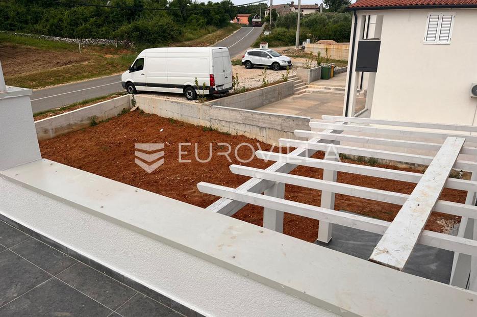 Kuća Na prodaju -  Buje
