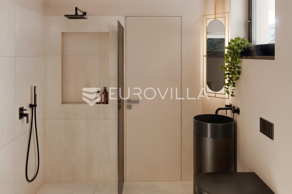 House For sale -  Buje