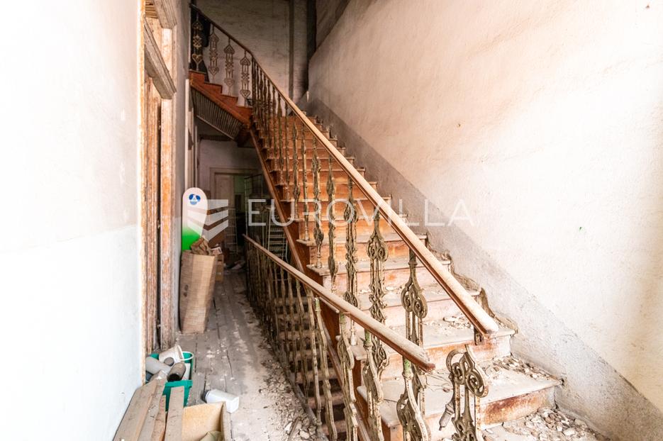 Dom Na predaj -  Sinj