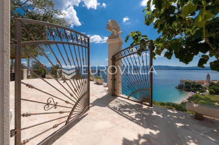 House for sale 110 m² – Bol