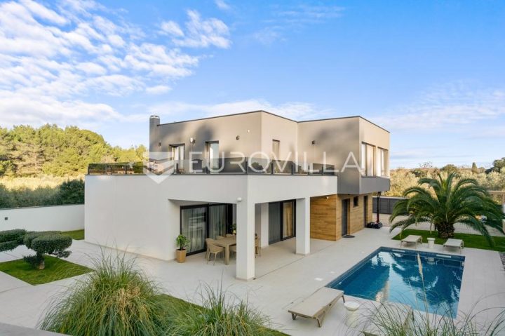 House for sale 273 m² – Veli Vrh