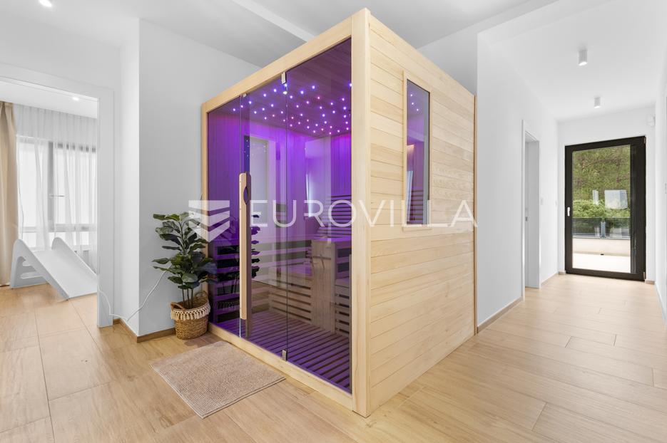 Kuća Na prodaju -  Pula