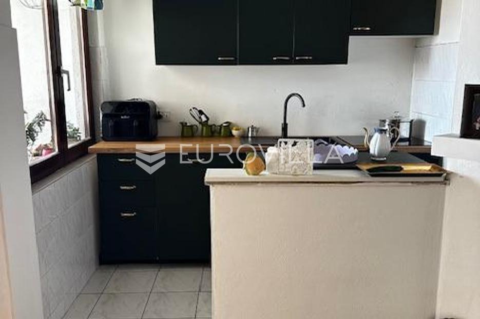 Stan Na prodaju -  Crikvenica