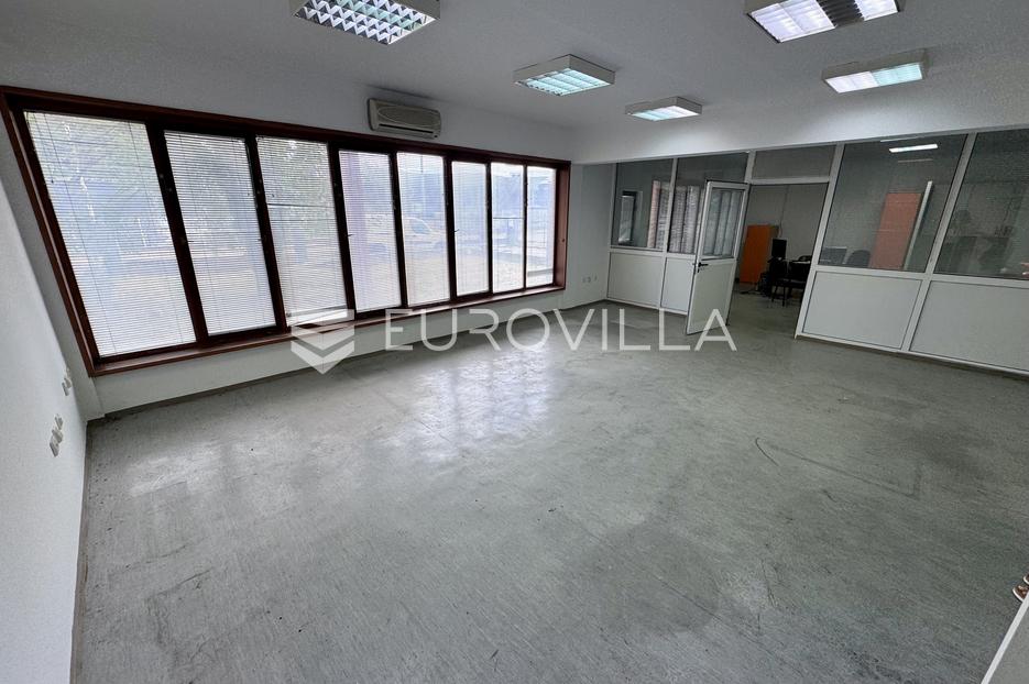 Komerčné Na predaj -  Matulji
