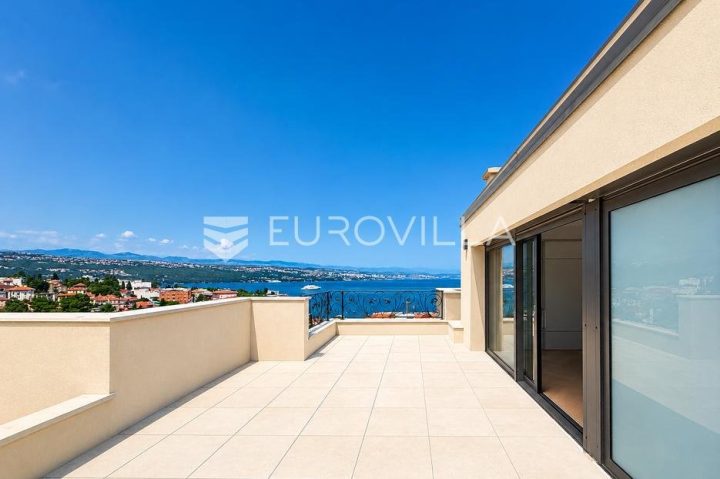 Flat for sale 204 m² – Opatija - Centar