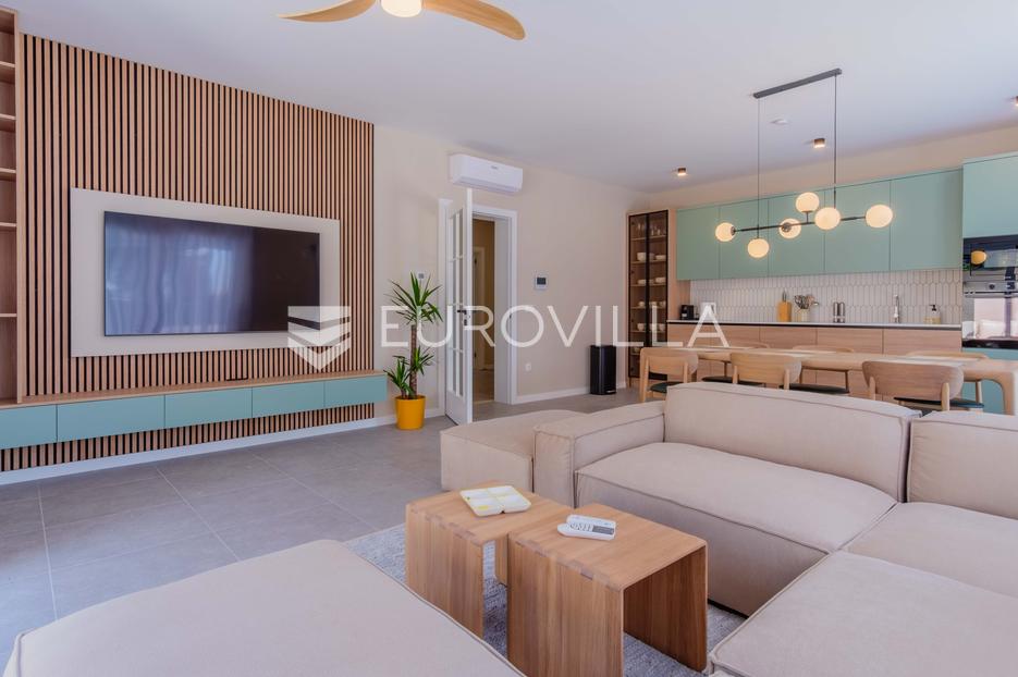 Apartmán Na predaj - Istarska Tar-vabriga - foto 1/28