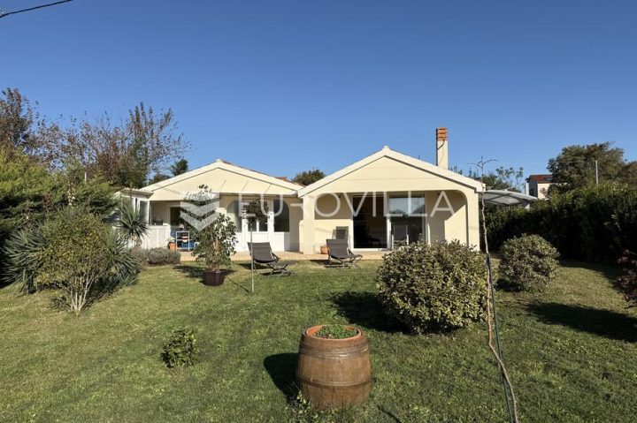 Kuća na prodaju 104 m² – Muntić