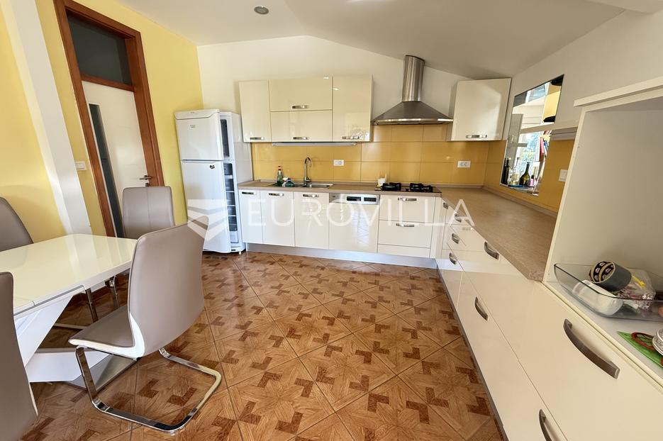 House For sale -  Ližnjan