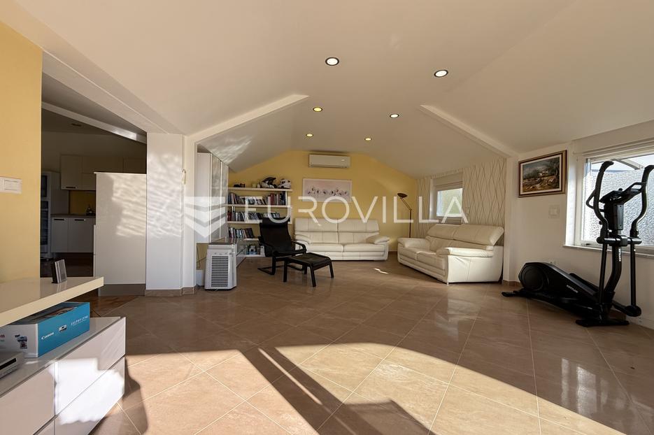 House For sale -  Ližnjan
