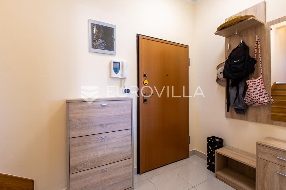 Apartment Zu verkaufen - Istarska Ližnjan