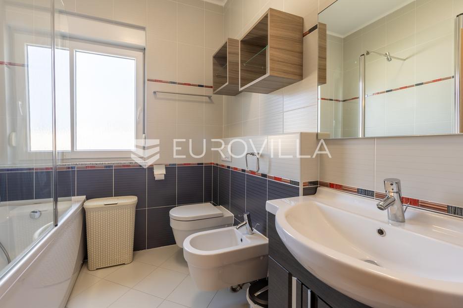Apartment Zu verkaufen - Istarska Ližnjan