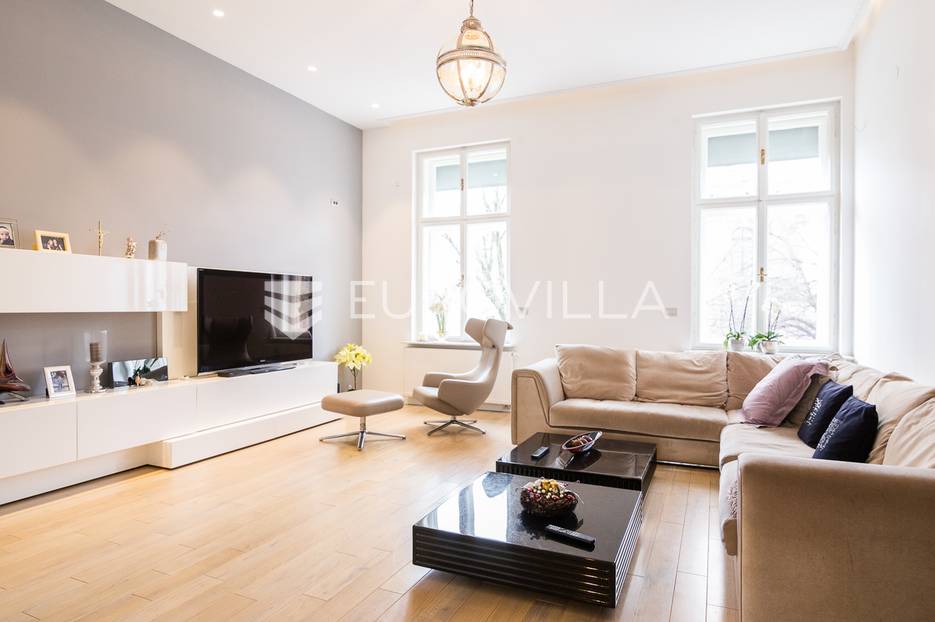 Flat For sale - Donji Grad - foto 1/17