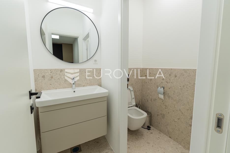Commerciale Da affittare - Osječko-baranjska Osijek